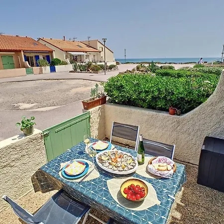 Holiday home Petite Maison A La Dans Naturiste