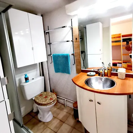 Petite Maison A La Dans Naturiste * Leucate