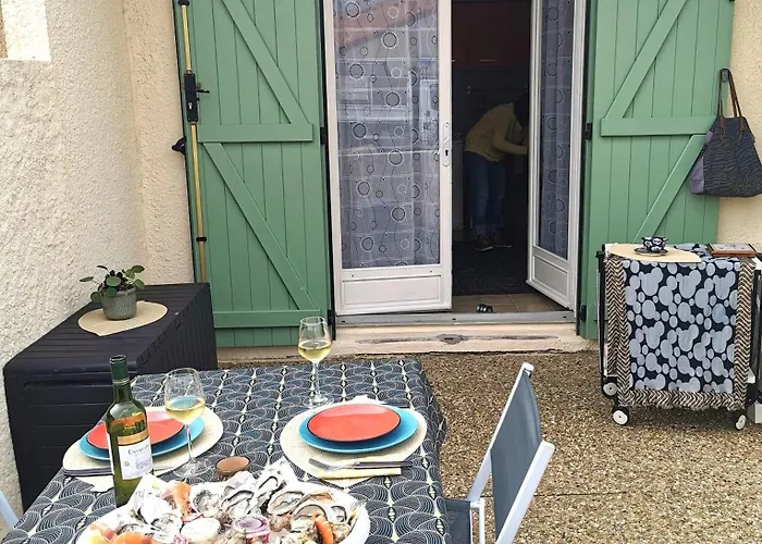 Дом отдыха Petite Maison A La Dans Naturiste